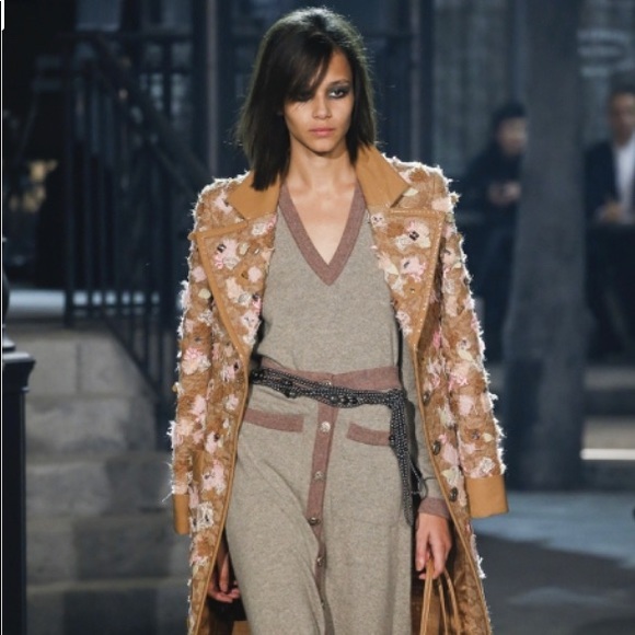 CHANEL Paris-Rome Cashmere Skirt - Picture 3 of 8